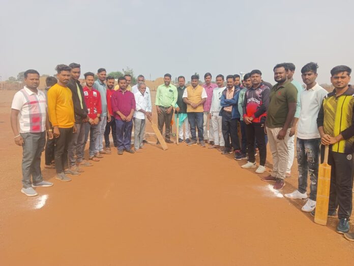 सरोरा में क्रिकेट टूर्नामेंट का शुभारंभ